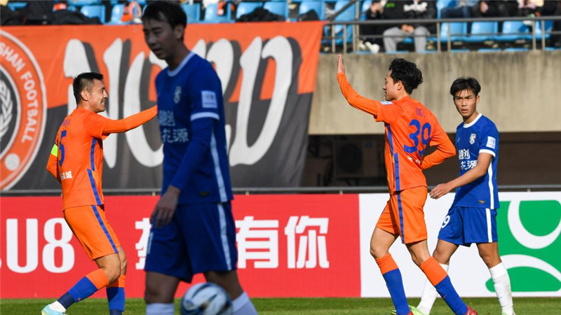 华体会app-关于里程碑夜！武汉三镇内部沟通，国王杯集结日刷纪录，态度坚定，赛程密集仍需轮换的信息-华体会app